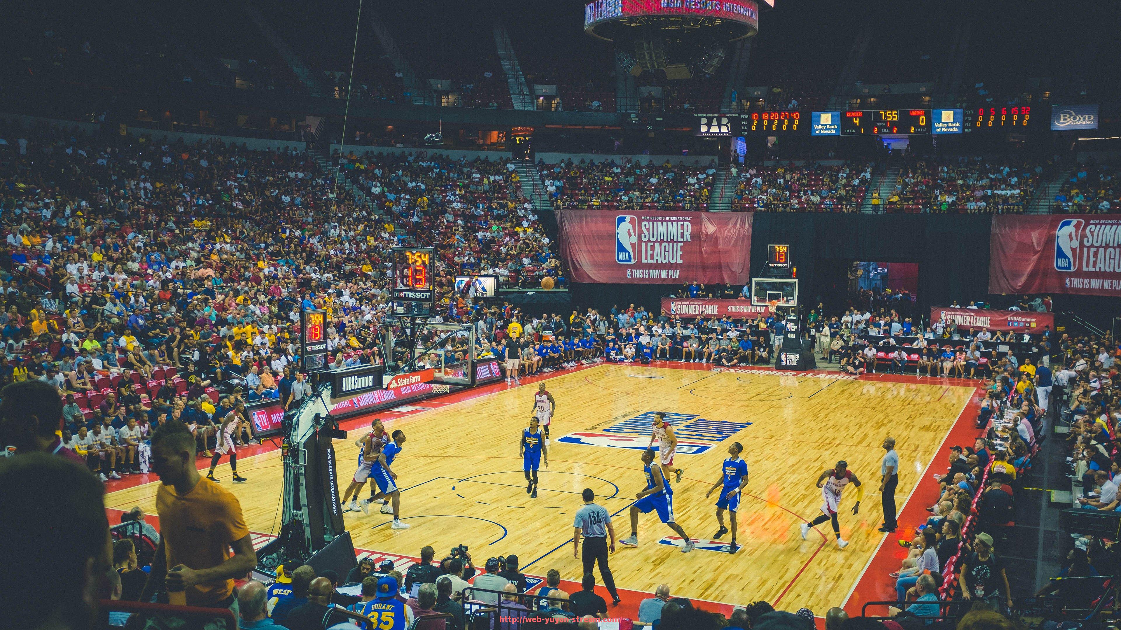 雨燕直播-世俱杯赛事资金投入及资源分配与管理效益全面分析